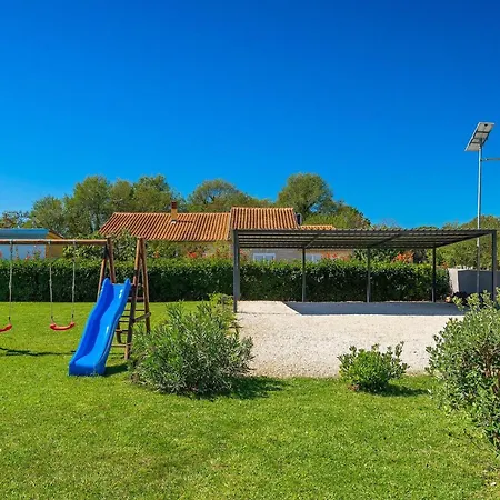 Holiday home Linea Pula